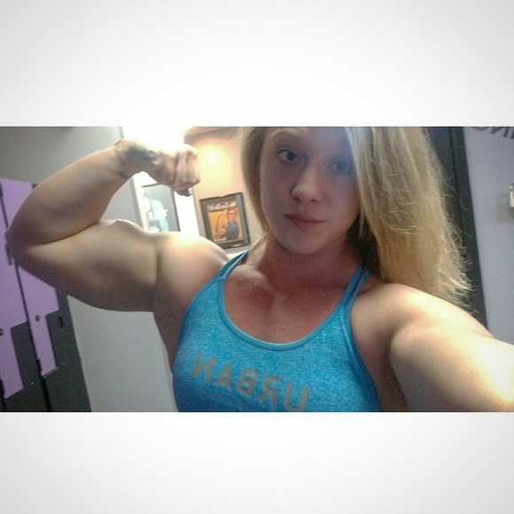 Meet your Posher, Tina - Picture 1 of 1